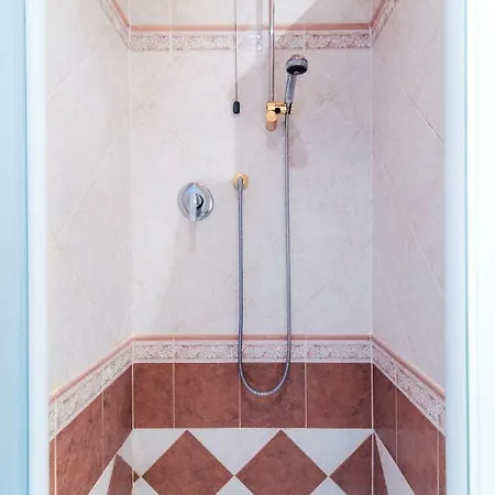 Lo Specchio Sul - The House Of Travelers * 科莫