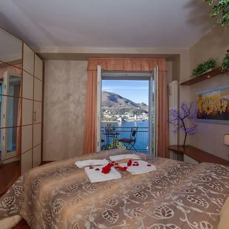 Lo Specchio Sul - The House Of Travelers 公寓 *