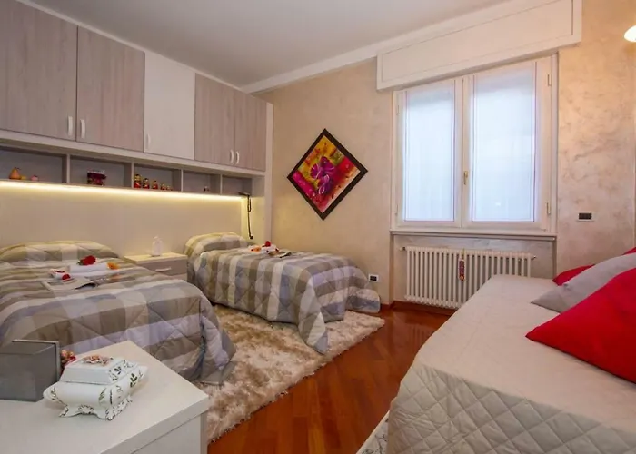 Lo Specchio Sul - The House Of Travelers Appartamento