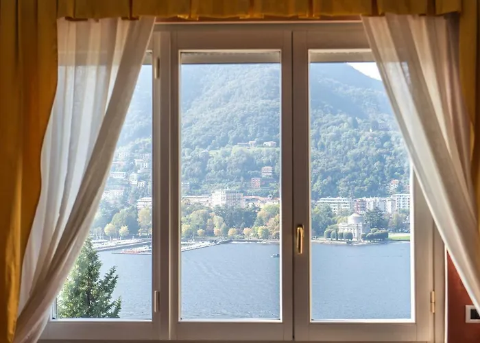 Lo Specchio Sul - The House Of Travelers Appartamento